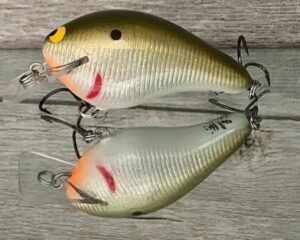 Black Label Balsa - Head Hunter - Signature Series Crankbait - Foiled Olive Shad - Zoom WEC E-2