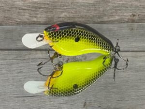 Greenfish Tackle - Stray Dog - Custom Balsa Crankbait - Chartreuse Black Back Color