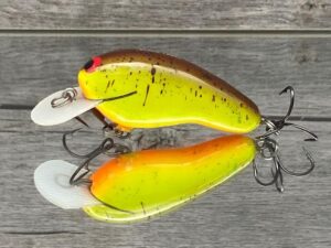 Black Label Balsa - Sandman - Custom Balsa Crankbait - Chartreuse Root Beer Color - Zoom WEC Sand Flea