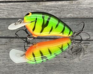 Black Label Balsa - Rattling Peanut - Balsa Crankbait - Fire Tiger Color