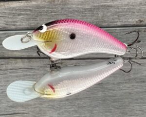Black Label Balsa - Slim Signature Series Balsa Crankbait - Foiled Drama Queen Color