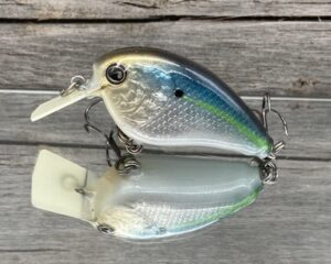 The Lure Forge - 2.2 Wobbler Squarebill Crankbait - Threadfin Shad Color