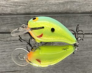 Black Label Balsa - Rumble-Signature Series - Balsa Crankbait - Foiled Dolphin Color