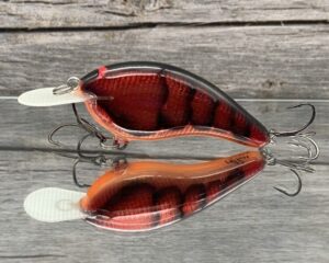 Black Label Balsa - Slim Signature Series Balsa Crankbait - Foiled Red Craw Color