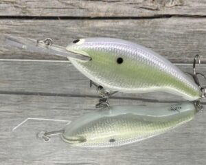 Black Label Balsa - Tapout - Signature Series Custom Balsa Crankbait - Foiled Sexy Lavender Color