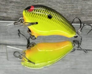 Black Label Balsa - Runt- Custom Balsa Crankbait - Chartreuse Black Back Color