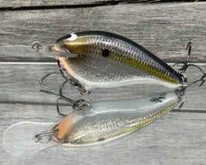 Black Label Balsa - Shiver 7 Signature Series - Custom Balsa Crankbait - Foiled Threadfin Shad Color