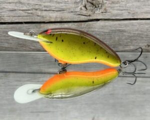 Black Label Balsa - The .38 - Balsa Crankbait - Chartreuse Root Beer Color