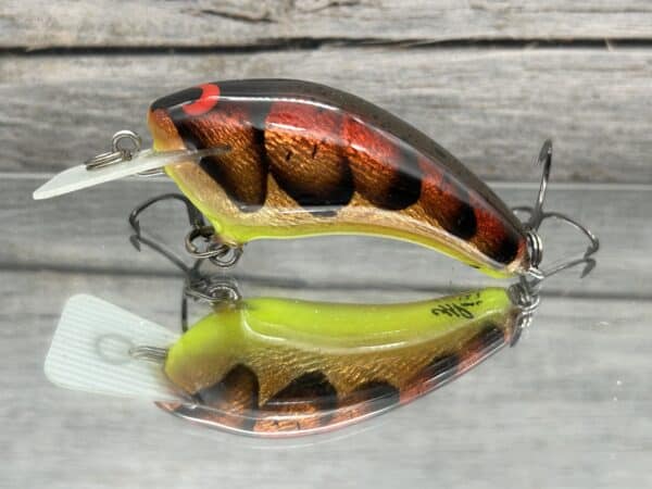 John Hott Lures - H-1 - Custom Balsa Squarebill - Foiled Red Shad Color -  Wood Bait Country