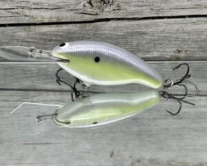 Black Label Balsa - Tapout Jr - Signature Series Custom Balsa Crankbait - Foiled Sexy Lavender Color