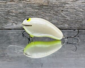 Black Label Balsa - Prowler MR - Custom Balsa Crankbait - Hot Pearl color